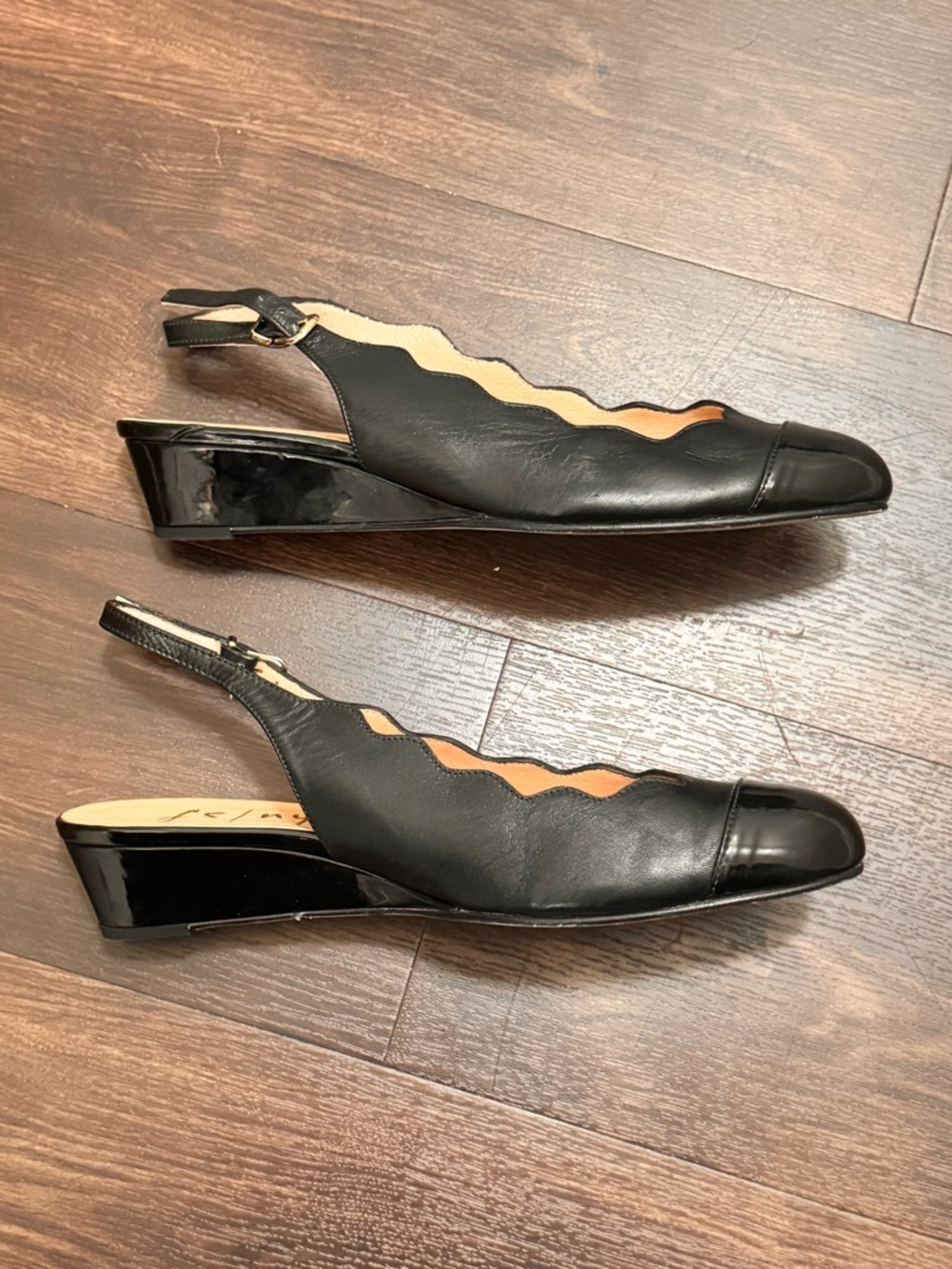 FS/NY French Sole NY Black Scallop Jigsaw Slingback Cap-Toe Flats
